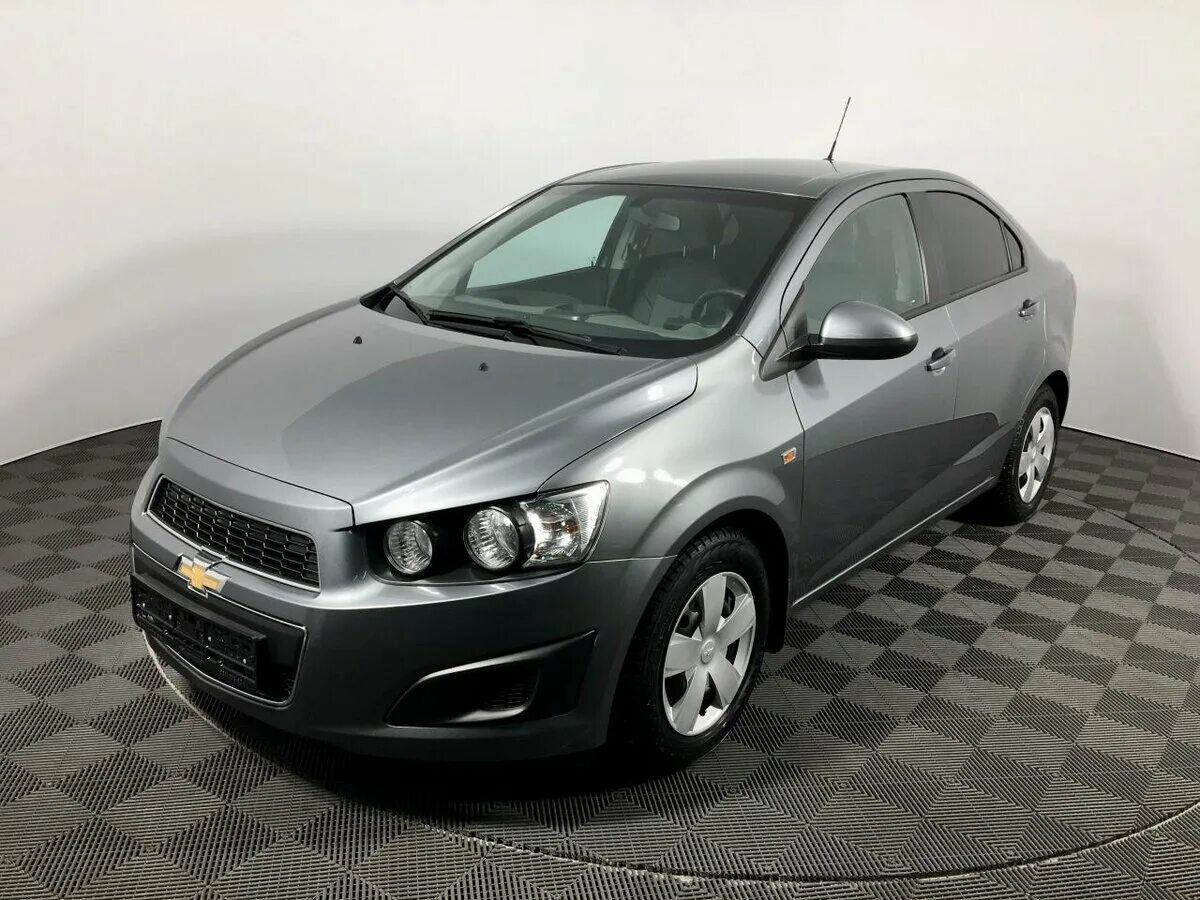 Шевроле авео поколения. Chevrolet Aveo II 2014. Шевроле Авео седан 2 поколение. Chevrolet Aveo 2 поколения хэтчбек. Серый Авео седан 2014.