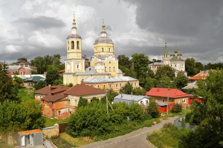 Серпуховский Кремль Соборная гора. Серпухов крепость. Стена Серпуховского Кремля Серпухов.