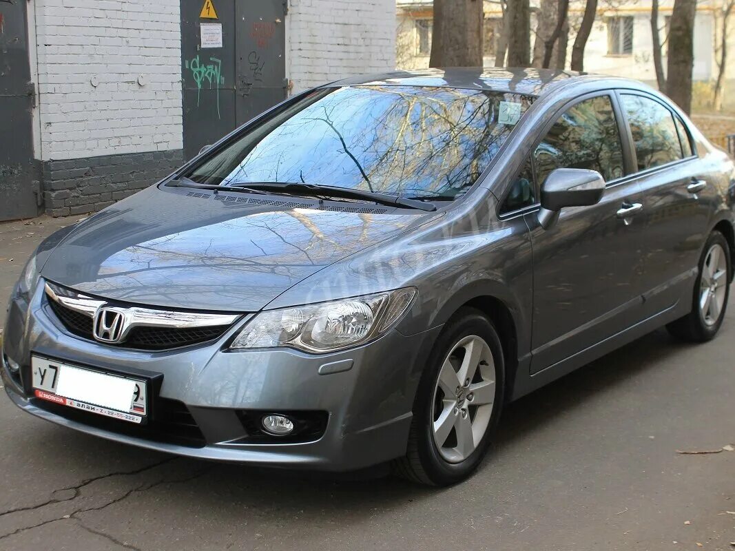 Хонда цивик 140 л. Honda civic 4d серый. Honda civic серый. Honda civic 4d 2008. Хонда цивик серая.
