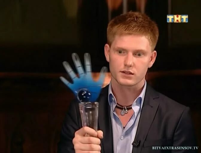 Битва экстрасенсов имя победителя. Победитель битвы экстрасенсов виталий гиберт. битва экстрасенсов 11 сезон гиберт. виталий гиберт битва экстрасенсов 11 сезон. виталий гиберт победитель 11 битвы экстрасенсов.