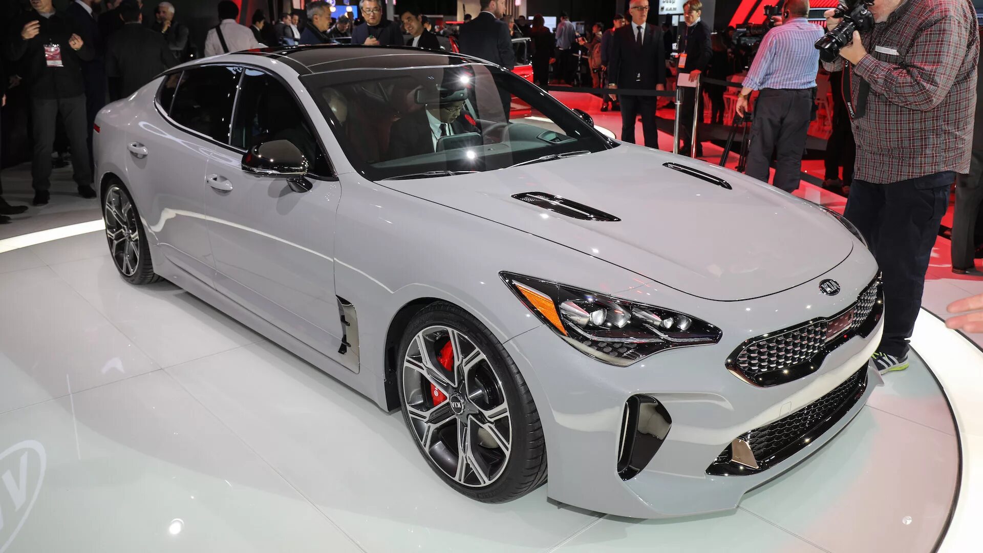 Kia Stinger 2018. Kia Stinger gt 2018. Kia gt 2017. Киа спортивная Стингер.