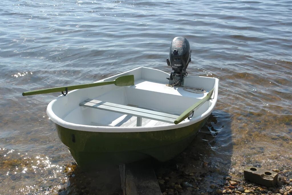 Пластиковая лодка шарк 330 вэн. Лодка шарк 290. Моторная лодка 255. Моторная лодка 255. Лодка афалина - 350.