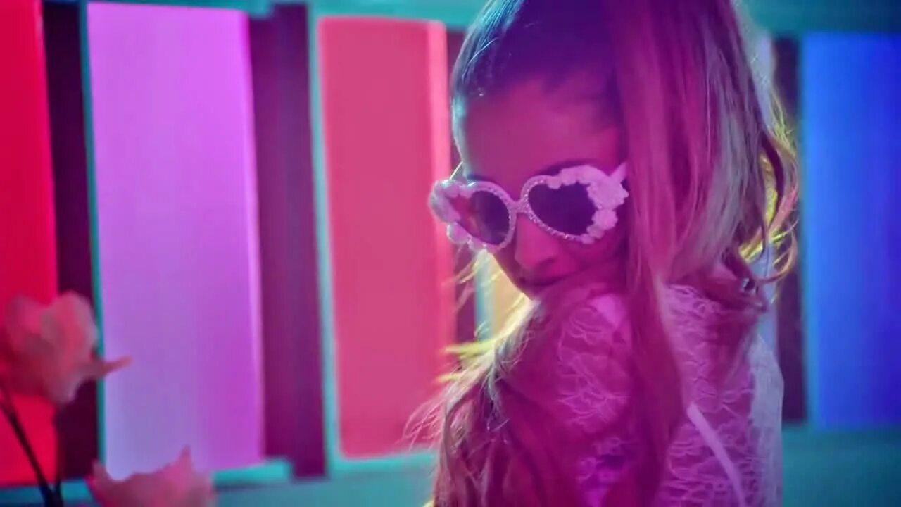 Ariana grande bang bang