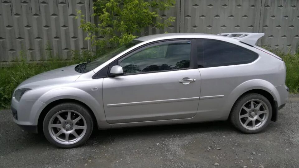 Ford Focus Hatchback, 1.8. Ford Focus 2 дорестайл белый. Ford Focus 2 дорестайлинг. Ford Focus 2007 хэтчбек. Фокус 2 купить брянск