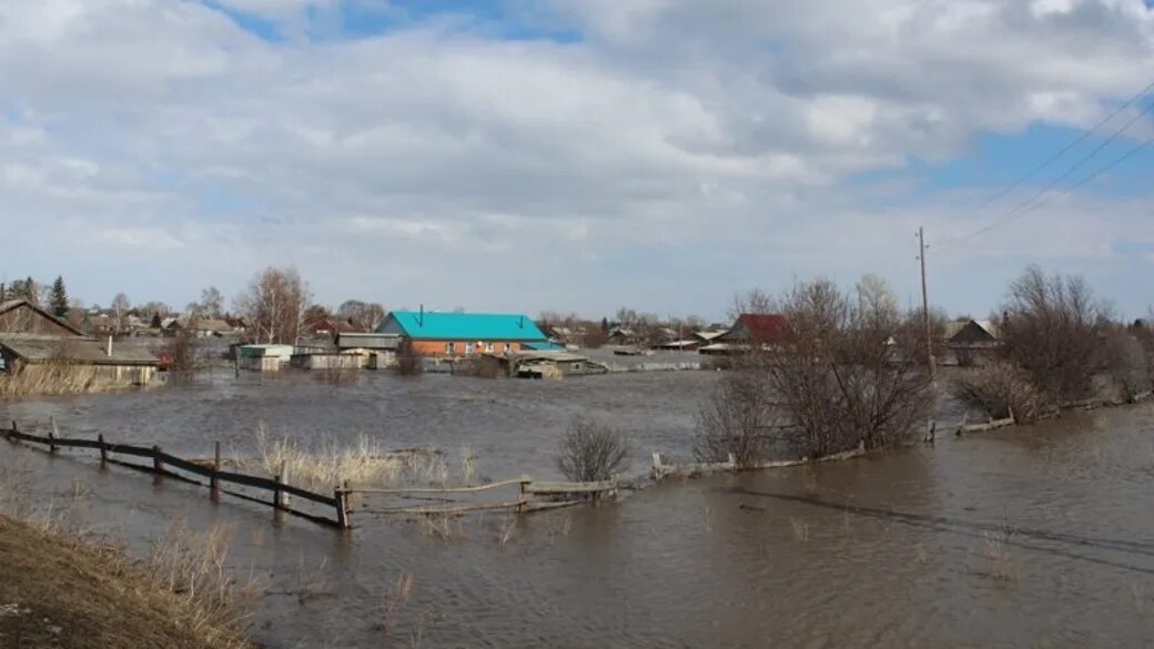 Погода в соловьихе алтайский край. Село зеленый дол Алтайский край паводок. Зелёный дол Алтайский край Петропавловский район. Алтайский край Петропавловский район село Соловьиха. Зелёный дол Алтайский край наводнение.