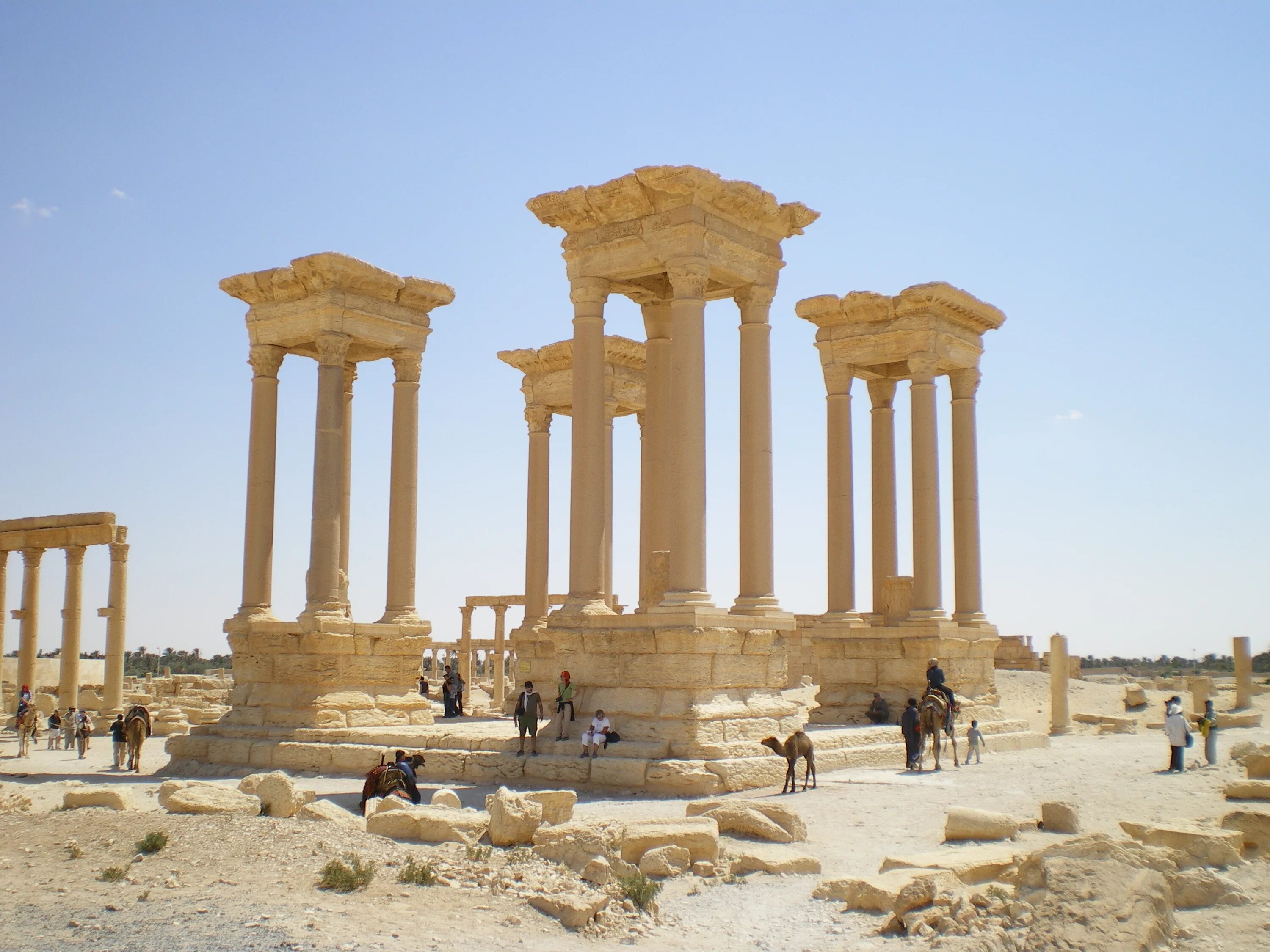 пальмира тадмор. куляб, пальмира. 3 корень пальмиры. пальмира учитель. триумфальная арка пальмира.