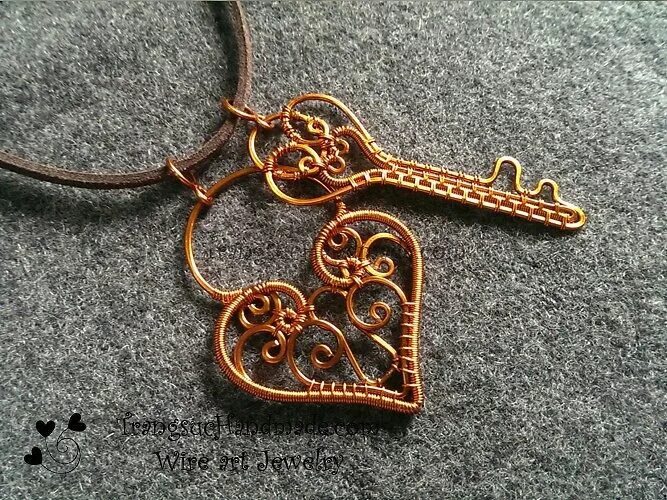 Украшения из ключей. Украшения из ключей. Ключи проволока. Плетение из проволоки. Ключи проволока.