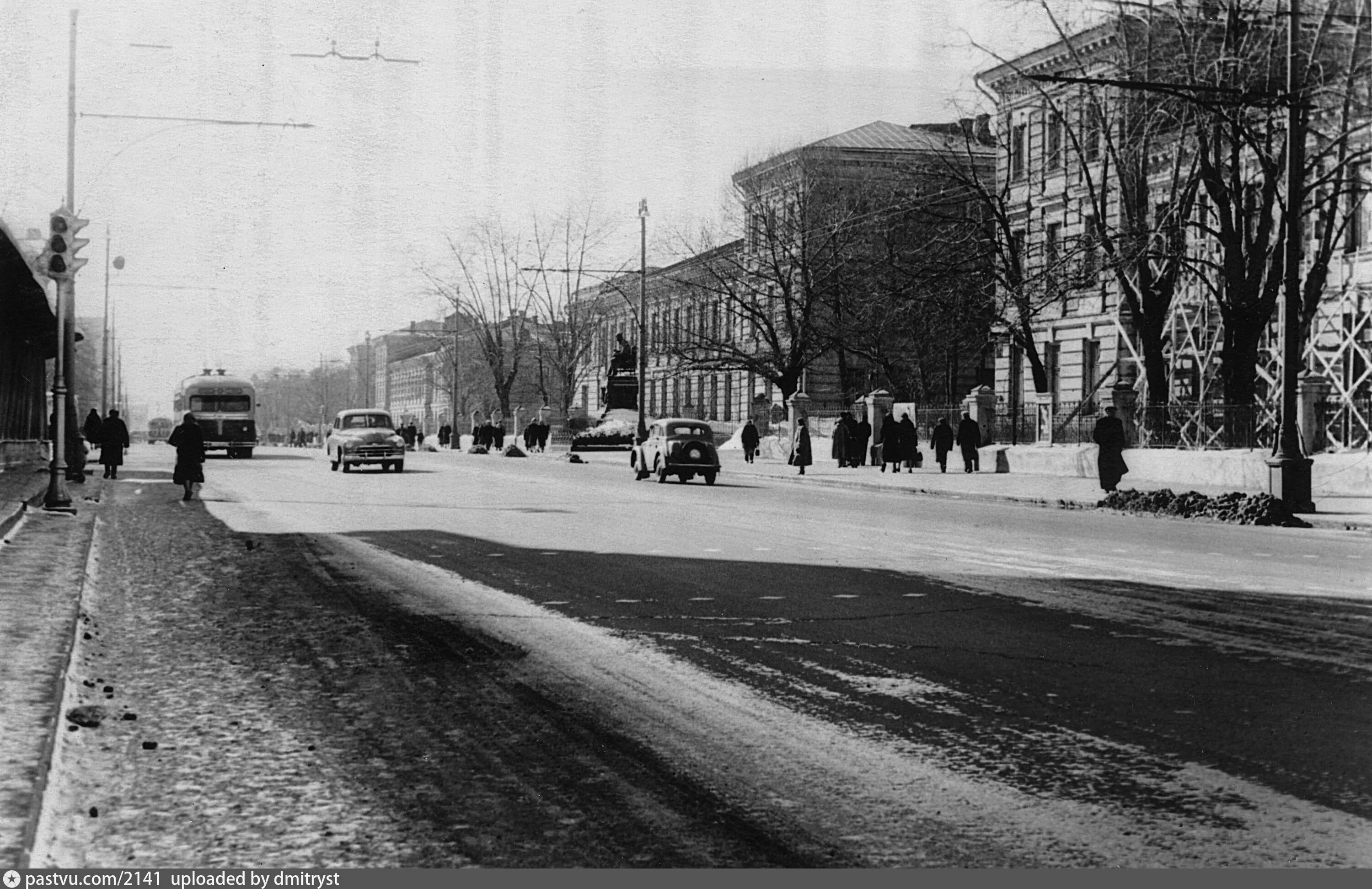 Ул б пироговская. Пироговская улица Москва. Большая Пироговская улица Москва. Большая Пироговская улица история. Хамовники 1950.