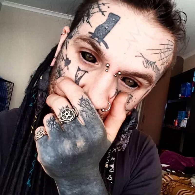 Татуированные в пирсинге парни. Александр кувалдин боди. Стефани фон хаттер томас. Татуированные в пирсинге парни. Модификации картинки.