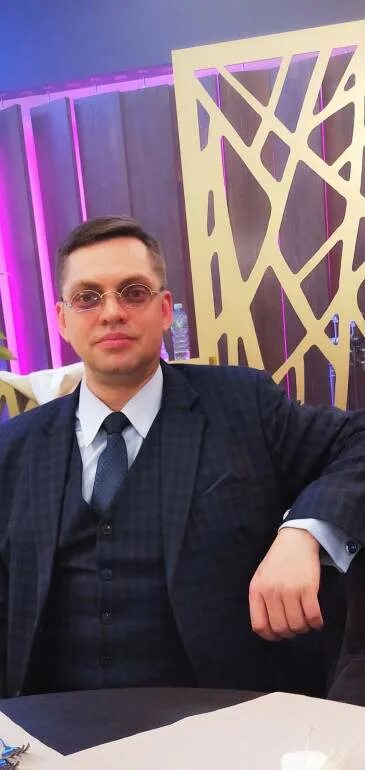 Декан 11