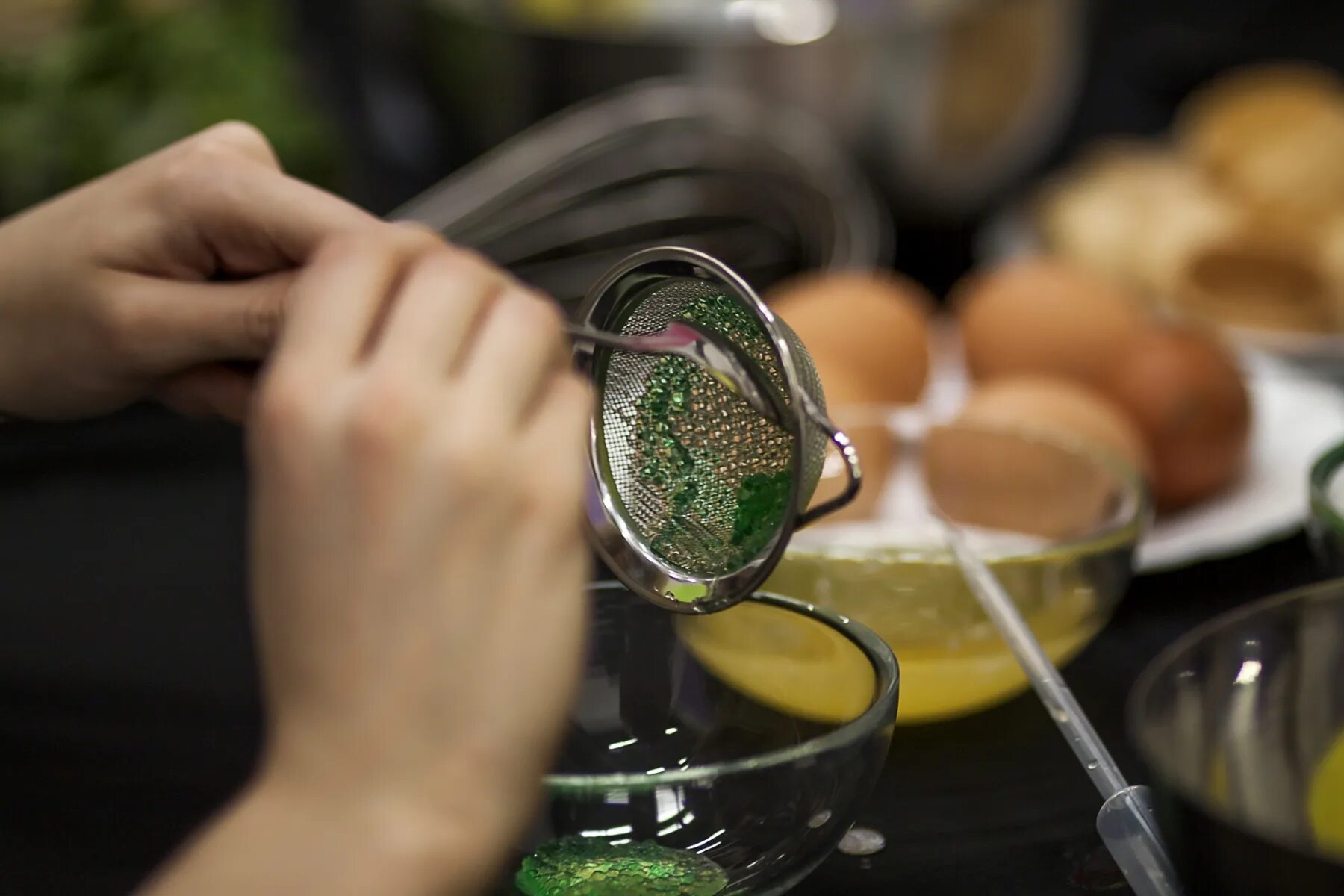 Молекулярная кухня гиббс. Crycook молекулярная кухня. Криогенная технология в молекулярной кухне. Технологии молекулярной кухни. Посуда для молекулярной кухни.