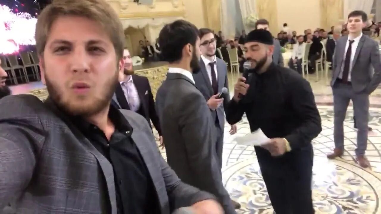 Камеди батл чеченцы. Кадыров 2022. Трио томми ли джонс. Арби агрессор эмиев. Батл чеченцы.