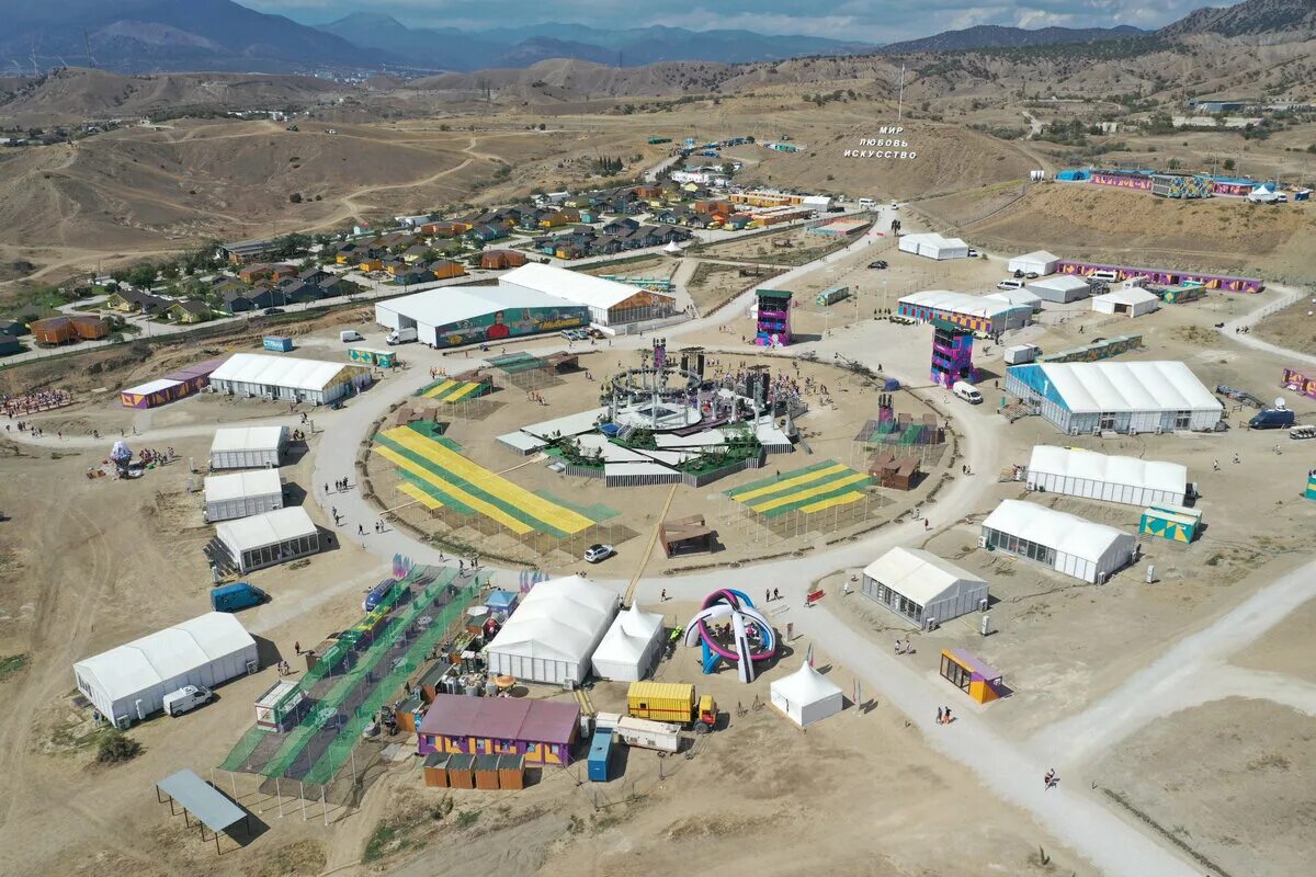 Таврида крым 2022. Судак таврида 2022. Арт объект таврида в судаке. Парк таврида судак. Карта фестиваля.