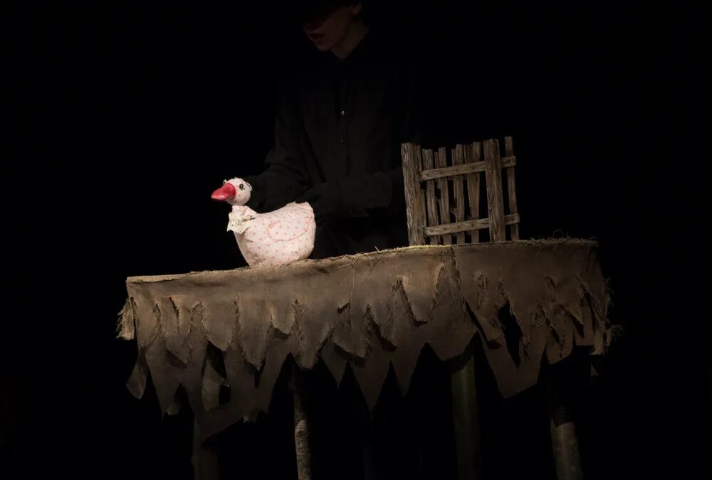 Волшебная флейта нефтеюганск. Театр буратино магнитогорск спектакль умка. Флейта нефтеюганск. Здания кукольного театра в нефтеюганске. Флейта нефтеюганск.