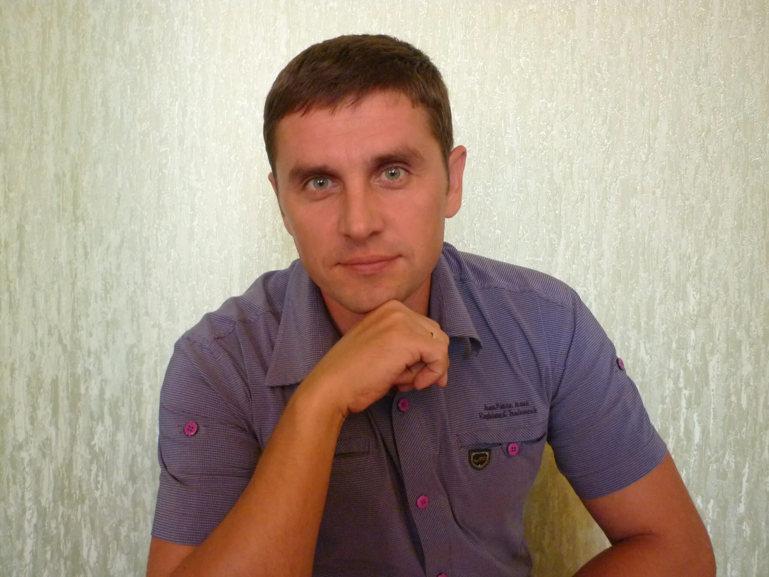 Парень 44 года. Мужчина 44. Мужчина 44. Мужчина 43 года. Мужчина 44 года.