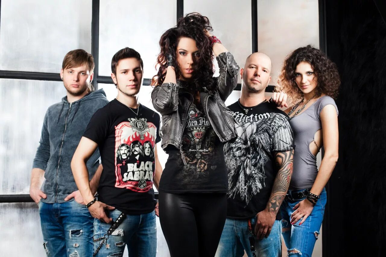 Lascala группа состав. Группа lascala. Группа lascala. Evanescence "the bitter truth". Песни группы скала.