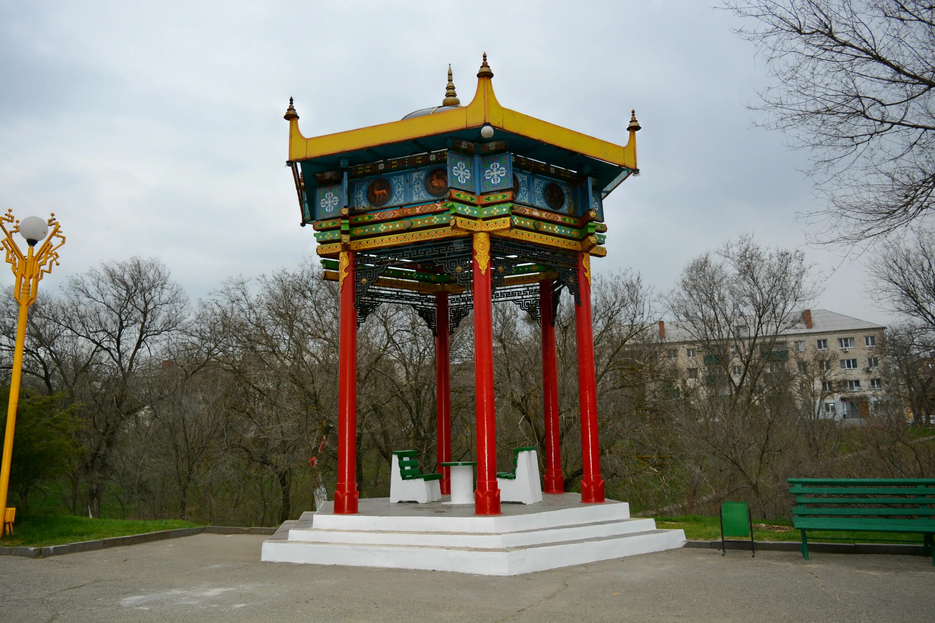 Бортха. Родник бортха элиста. парк дружба калмыкия. парк дружба в элисте родник бортха. дружба (парк, элиста).