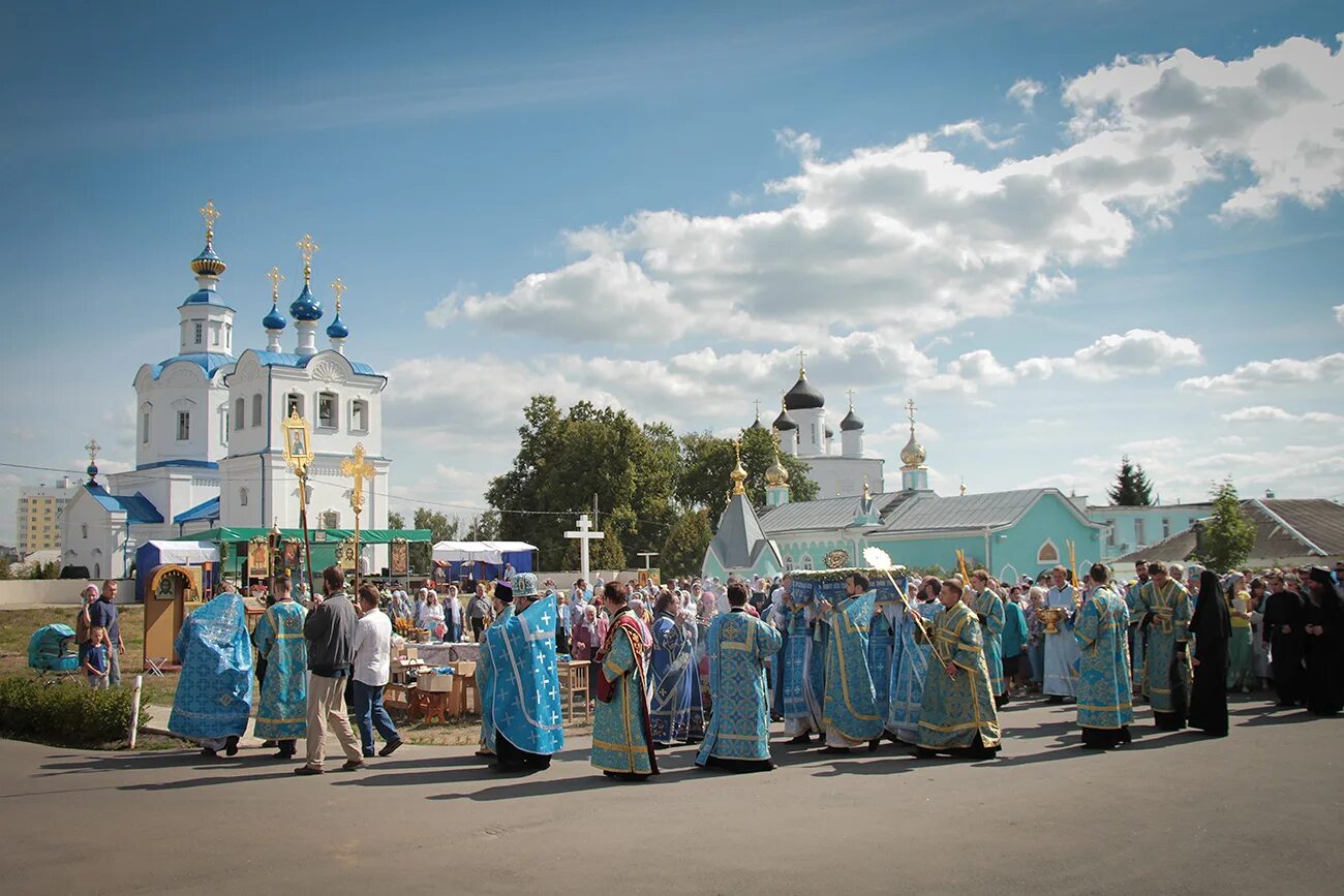 Свято успенский орел. Свято-Успенский монастырь (орёл). Свято-Успенский мужской монастырь Орловской епархии, орёл. Орёл Церковь Успения Пресвятой Богородицы. Свято Успенский женский монастырь в Орле.