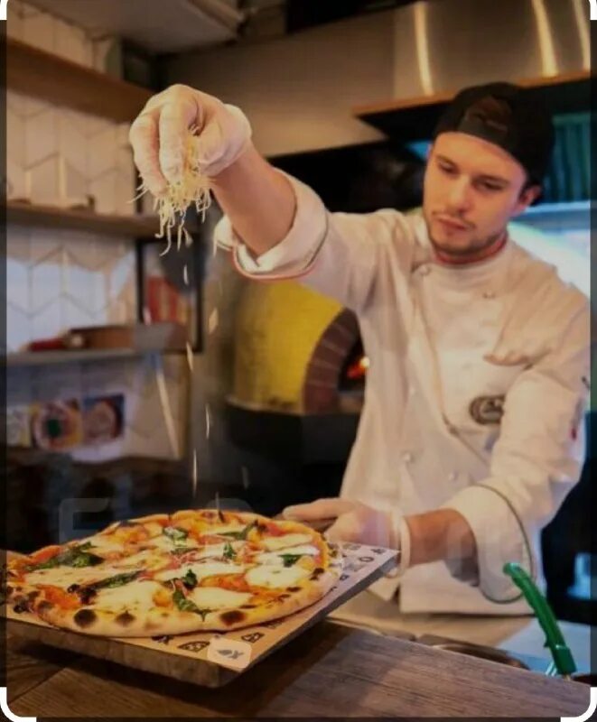 Судовой повар форма. Айдар абдуллин казань шеф повар. Повар-пиццмейкер. Работа в море повар владивосток. Морской повар.