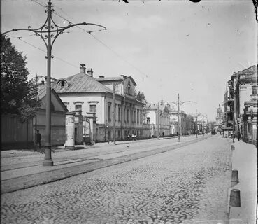 Первая улица