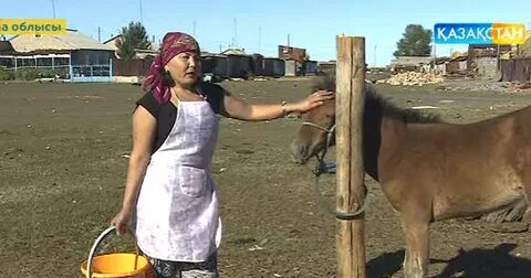 Жалаңаш Лаура Харринг