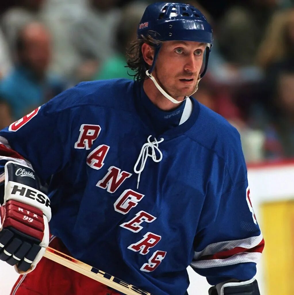 Wayne gretzky 1982. Нхл уэйн гретцки. Уэйн гретцки. Уэйн гретцки хоккеист. Уэйн гретцки 2023.