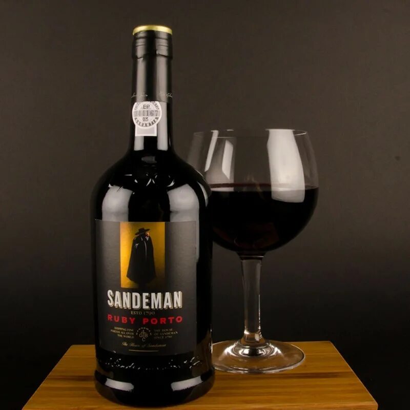 Портвейн Ruby Sandeman. Портвейн Porto Sandeman Fine Ruby. Sandeman Ruby Porto вино. Sandeman Fine Ruby 19,5% 1l. Руби порт