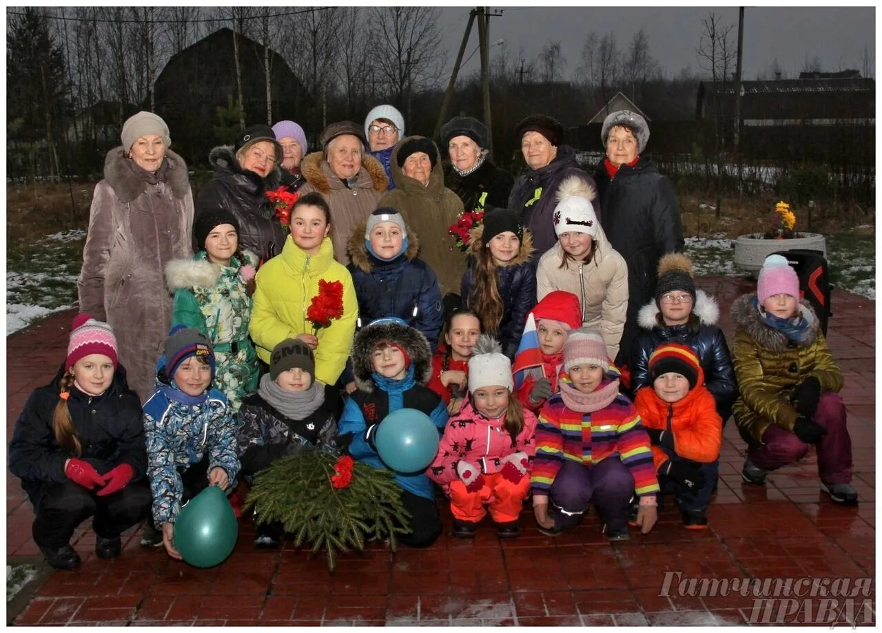 Семрино кладбище. Семрино гатчинский район. Поселок семрино гатчинский район панорама. Семрино ленинградская область. Лес в сёмрино гатчинский район.