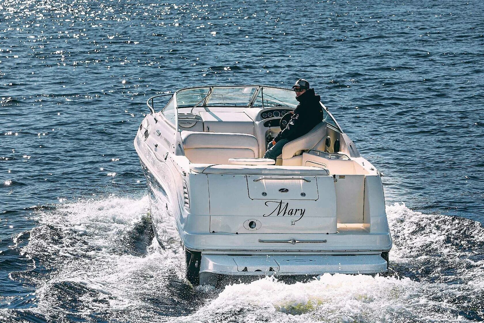 Crownline 180. Аренда катера для дня рождения. Прогулка на катере кронштадт. Монтерей спб компьютерный. Аренда катера для дня рождения.