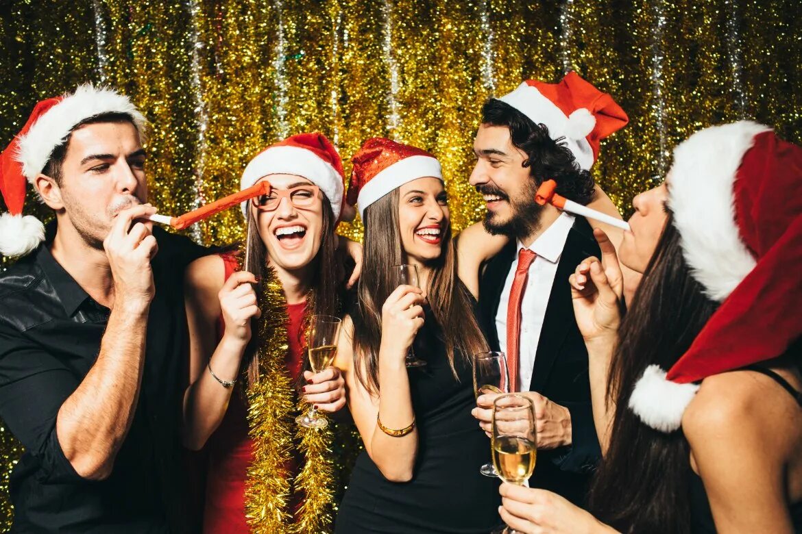 Вечеринка иностранцев. Вечеринка иностранцев. Вечеринка иностранцев. Тематика для корпоратива на новый год. Новогодняя вечеринка.