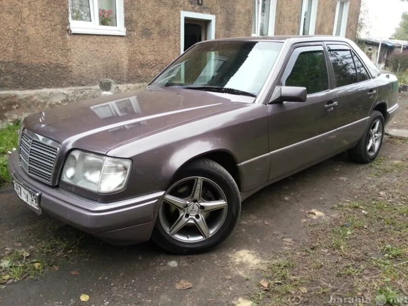 мерседес бенц 124 волчок. 124 в калининграде. мерседес 124 серебристый. W124 1987. мерседес w124 amg.
