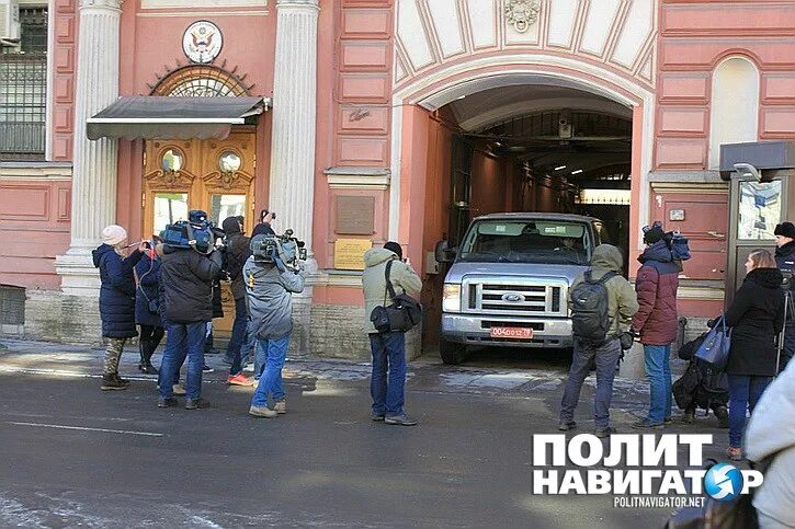 Работа в консульстве в санкт петербурге. Генконсульство сша в санкт-петербурге. посольство сша в спб. консульство сша в киеве. ленинград консульство сша.