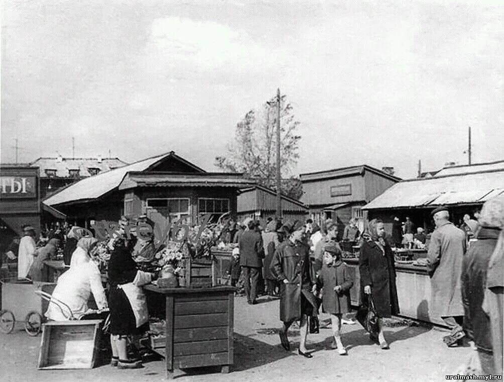 толчок рынок. сенной рынок казань. толкучий рынок казань. казань 1930 год. вешнековский рынок краснодар.