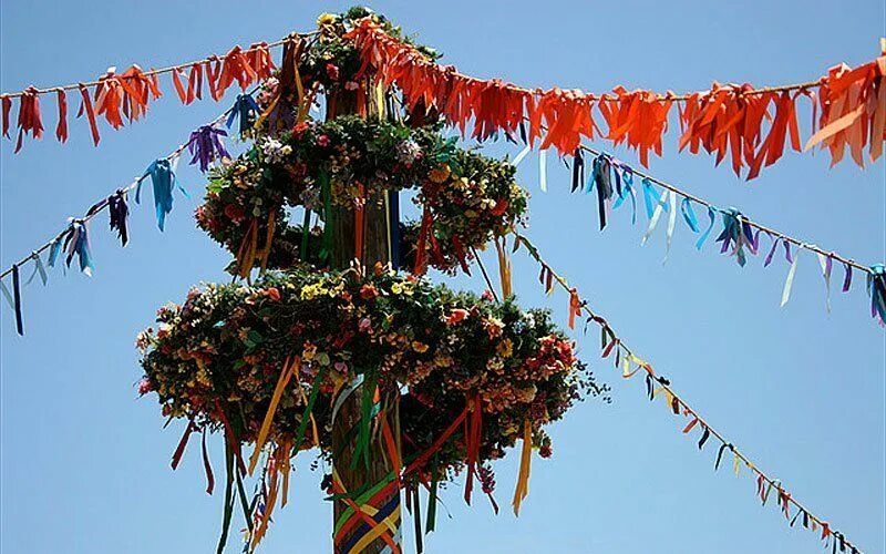 Символ Первомая Майское дерево. Celebration Maypole. Майского дерева (Maibaum. Первомай (May Day) в Великобритании. 1 мая дерево