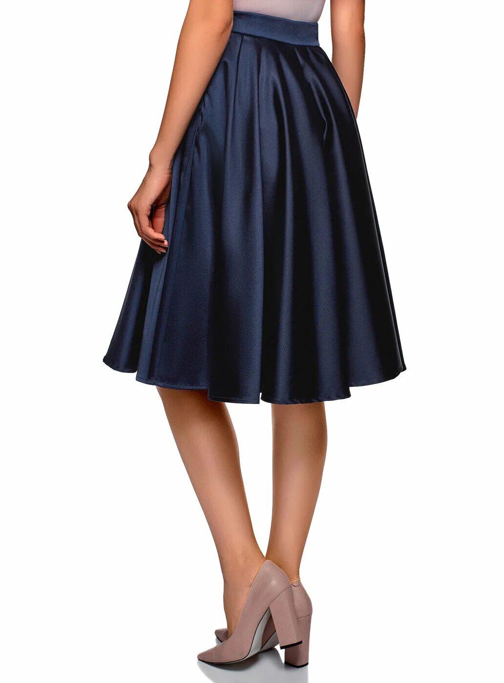 атласная юбка клеш. атласная юбка. атласная юбка солнце. атласная юбка солнце. красная атласная юбка.