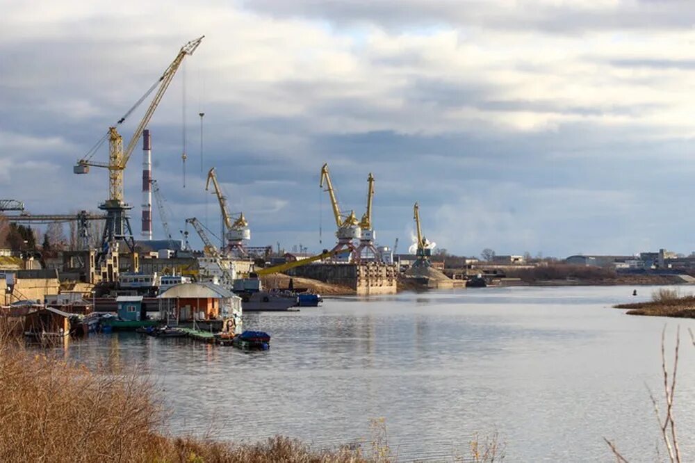 Речной город порт. Дзержинск Речной порт. Порт Дзержинск Логопром. Дзержинский порт. Грузовой порт Дзержинск.