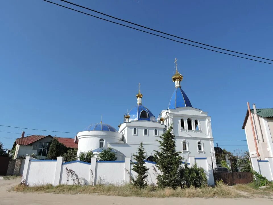 Храм Державной иконы Божией матери в Севастополе. Храм на красной Горке Севастополь. Церковь на красной Горке в Севастополе. Севастополь красная горка