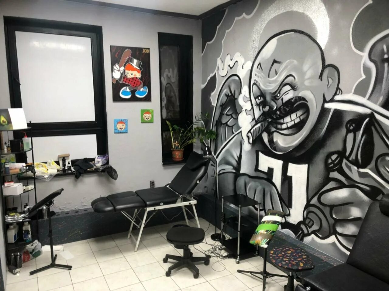 менс территория барбершоп владикавказ. барбершоп на профсоюзной. топган барбер. комната в стиле барбершоп. барбершоп дикий ивантеевка.