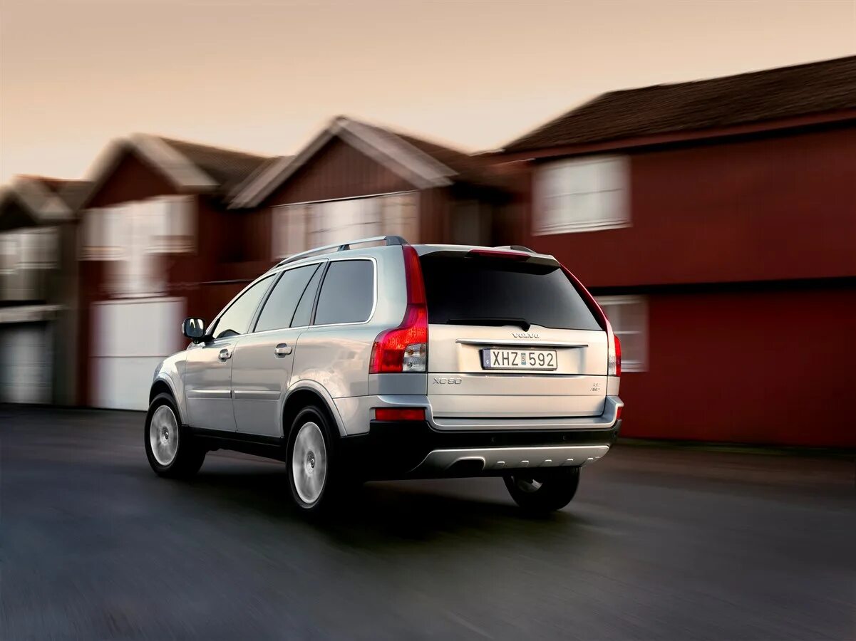 Xc90 1 рестайлинг. Вольво хс90 1 поколения. вольво хс90 2 поколения. volvo xc90 2007. вольво хс90 поколение 2006.