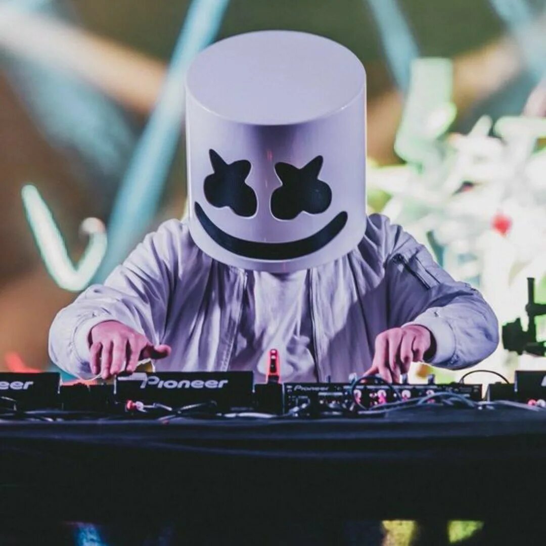 Marshmello. Marshmallow певец. Маршмеллоу Джей. Маршмеллоу битмейкер.