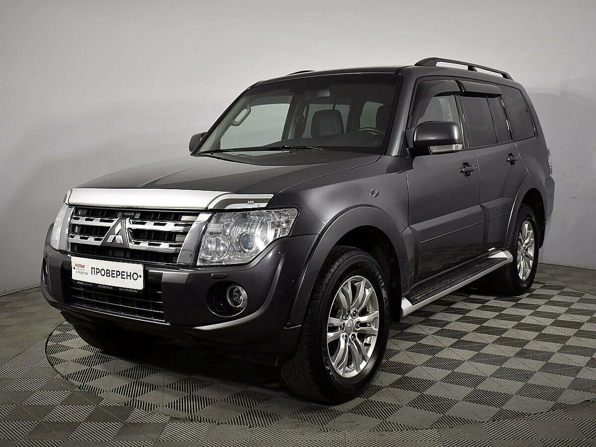 Mitsubishi pajero 2014. Митсубиси Паджеро 2014. Мицубиси Паджеро 4 2014. Mitsubishi Pajero, 2014 Mitsubishi Pajero, 2014. Паджеро 4 2015 цвета.