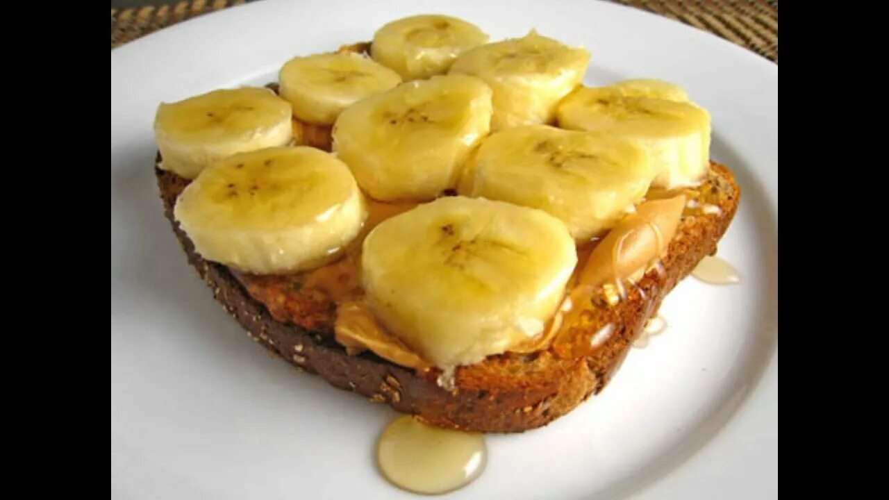 Honey toast. Бутерброд с бананом. Бутерброд с бананом и сыром. Горячий бутерброд с бананом. Бутерброды с хлебцами и бананами.