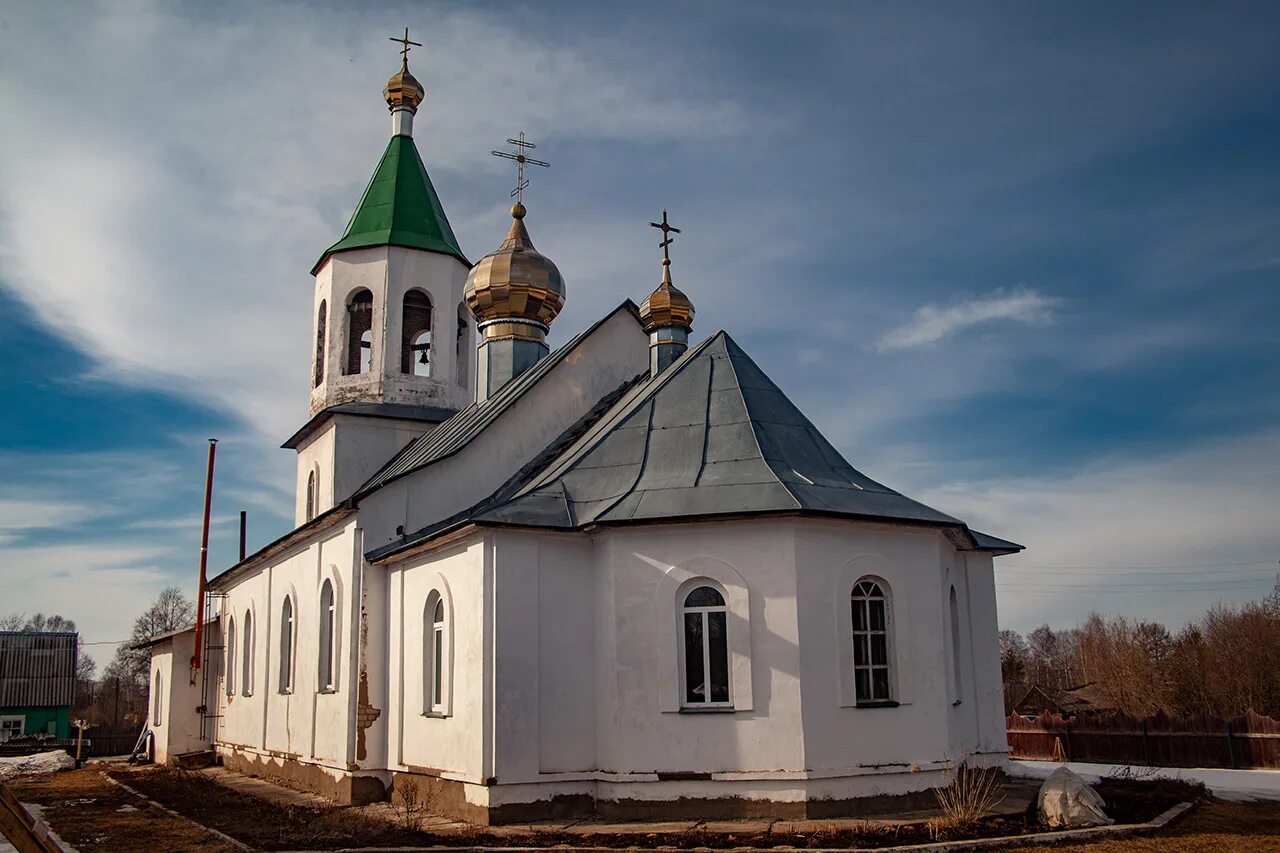 Храм призывает. Церковь Фаленки Кировская область. Зуевка Георгиевская Церковь. Церковь Зуевка Кировской обл. Спасская Церковь в Зуевке.