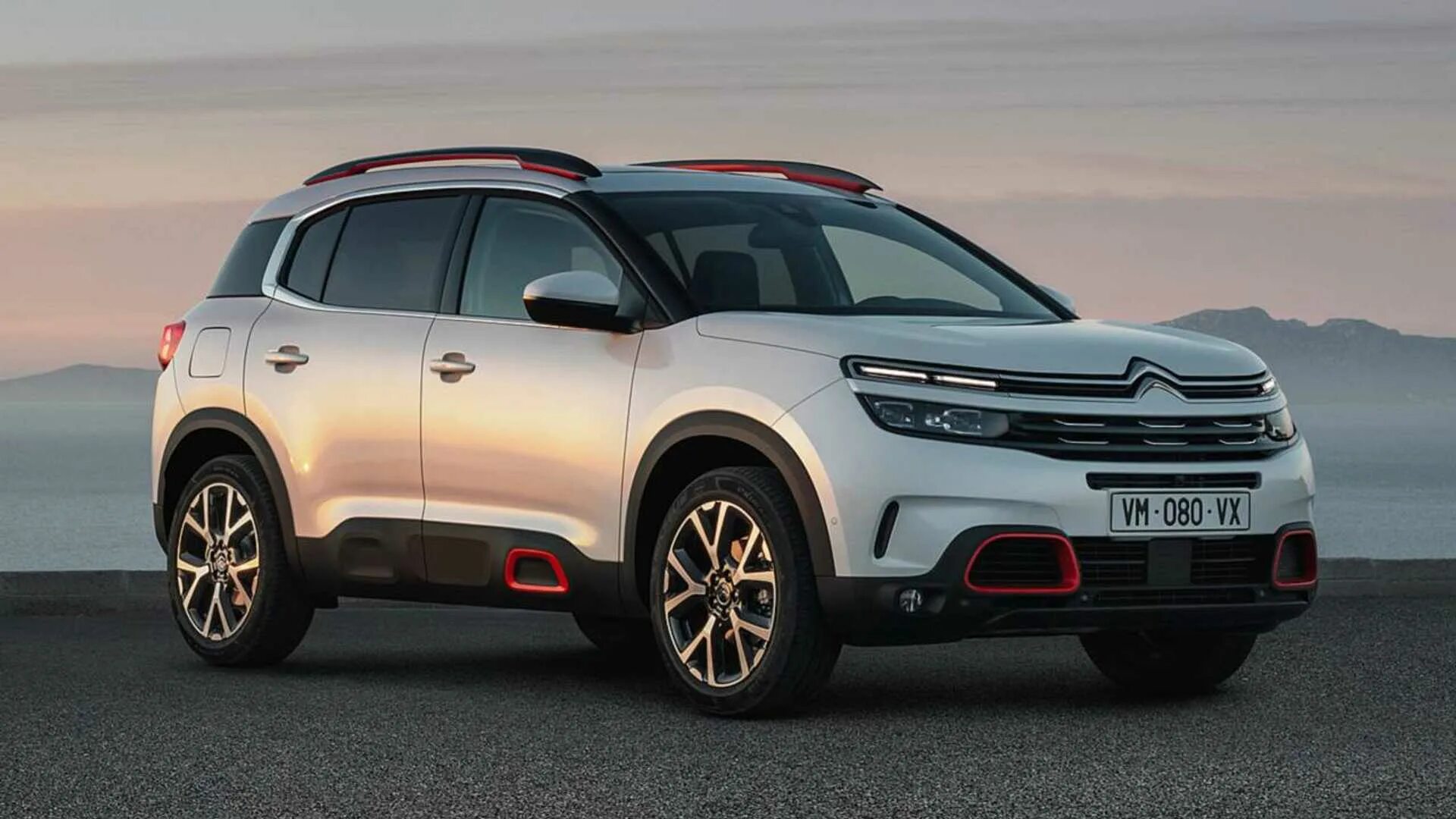 C5 aircross размеры. Citroen c5 aircross.