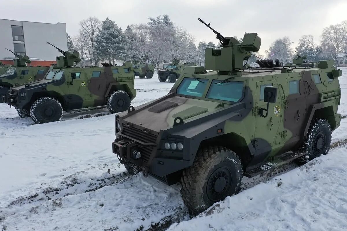 Бронеавтомобиль gurkha. Вббшв кабель бронированный 4х6. Bov m16 milos. 4 10 бронированный. 4 10 бронированный.