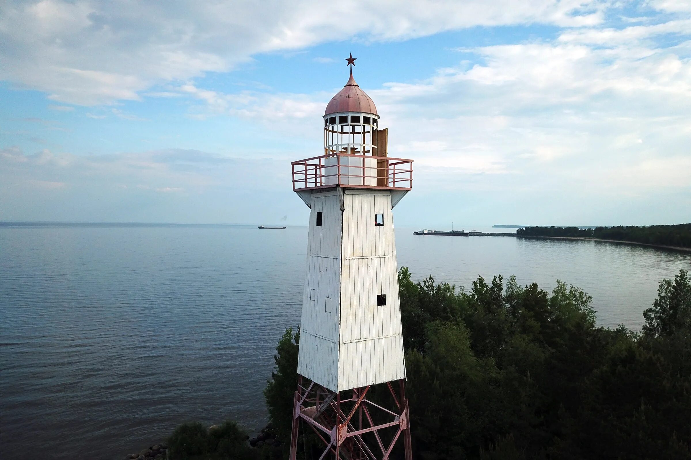 Маяк 23 дата. Маяк магнитофон кассетный 233. Алиса маяк 3-26. Можга маяк аквапарк режим работы. Алиса набор для вышивания маяк 23 х 17 см.