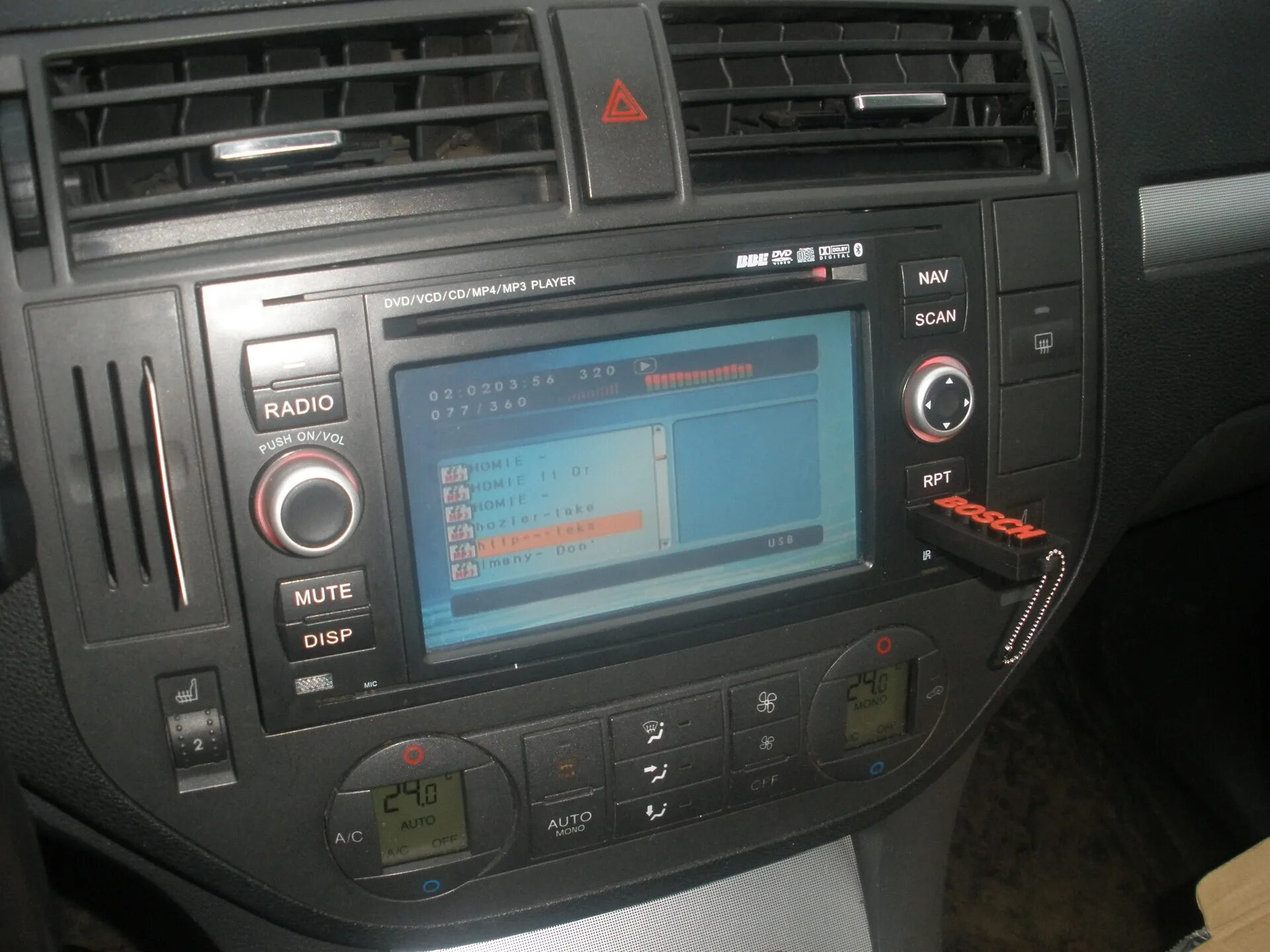 Магнитола не работает экран. Phantom dvm 8400. автомагнитолы dvm 8400. автомагнитолы 2 din dvm-8400. магнитола phantom 2 din.