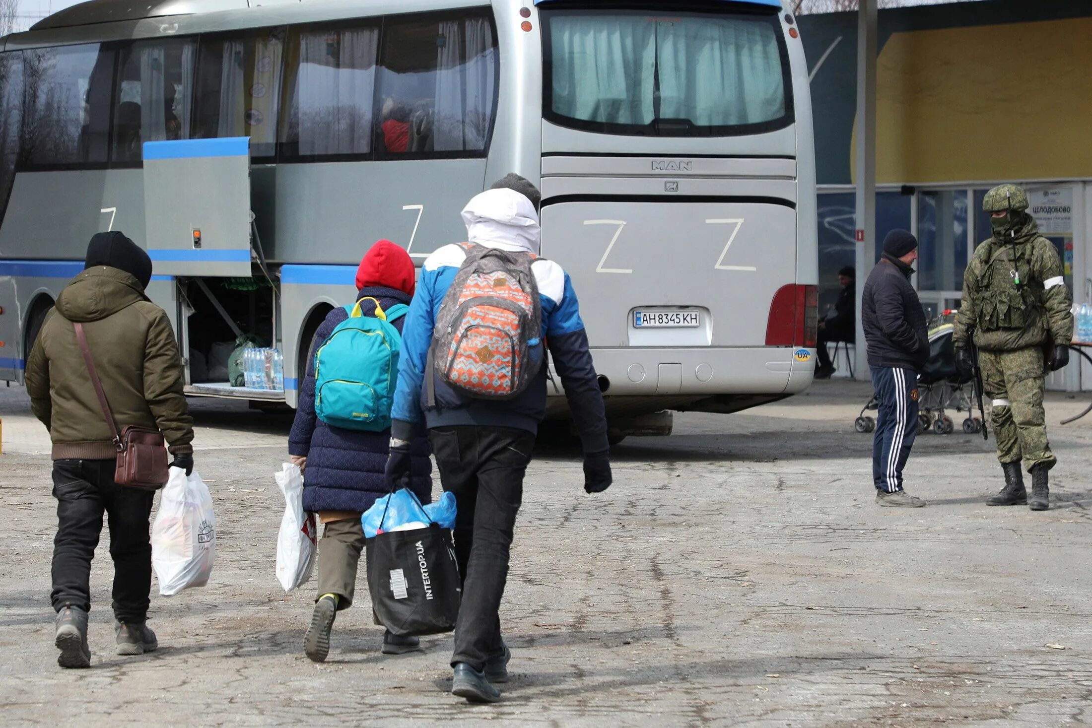 Ситуация на Украине. Ситуация на Украине сейчас. Хроника событий на Украине сейчас. Коридоры Гуманитарные Донбасс. Новости 24 ситуация на украине