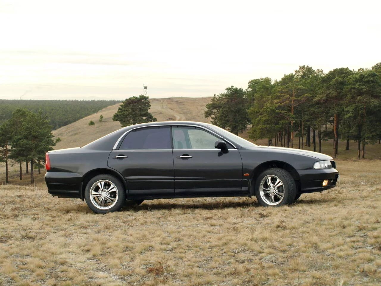 Mitsubishi diamante 2 поколение 2005. Митсубиси диамант 2 поколение. Митсубиси диамант седан. Mitsubishi diamante 2 поколение. Митсубиси диамант 2001.