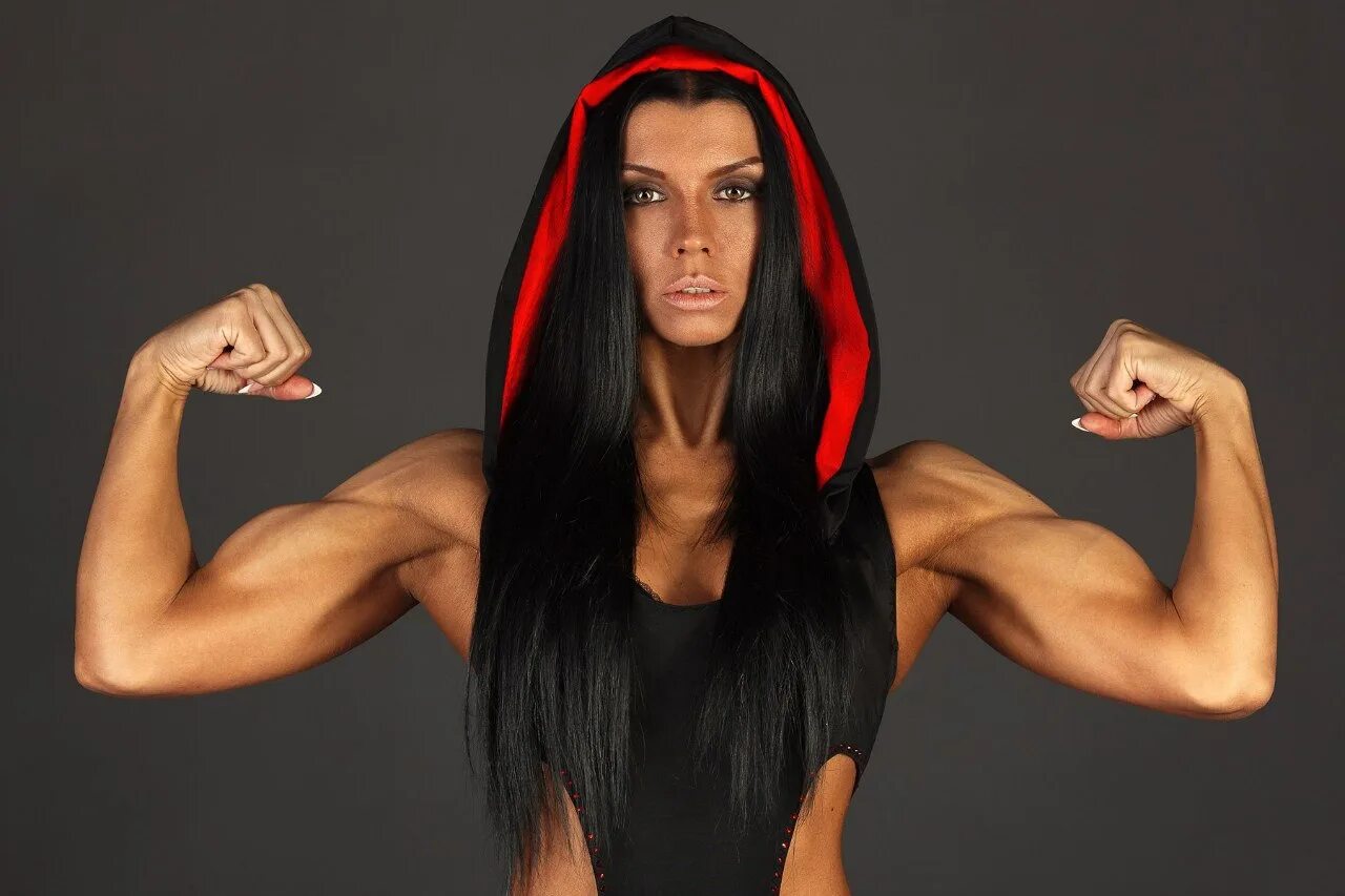 Трухина наталья бодибилдинг. Накаченные женщины. Самый сильный красота. Зина набиева. Наталья кузнецова бодибилдинг.